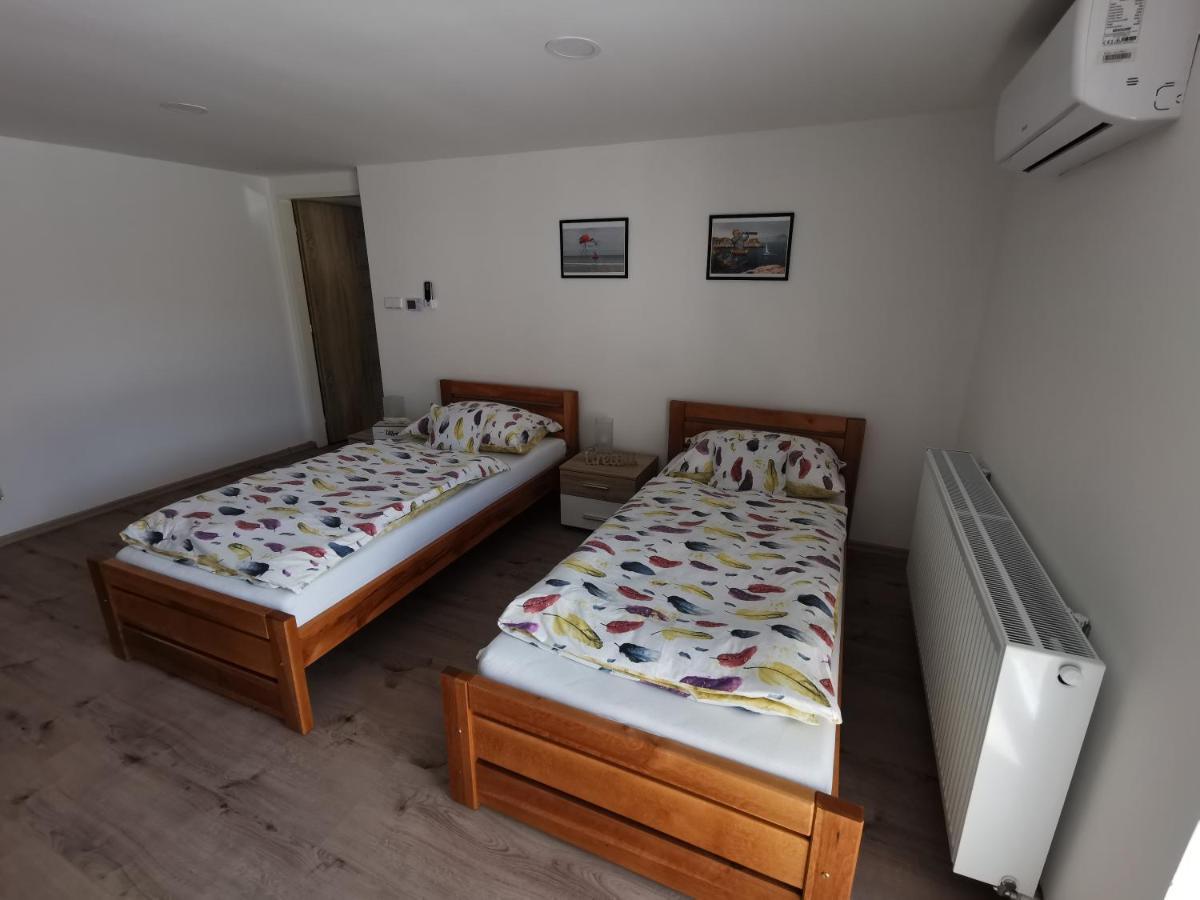 Apartmany Svitkov 79 Pardubice Ngoại thất bức ảnh