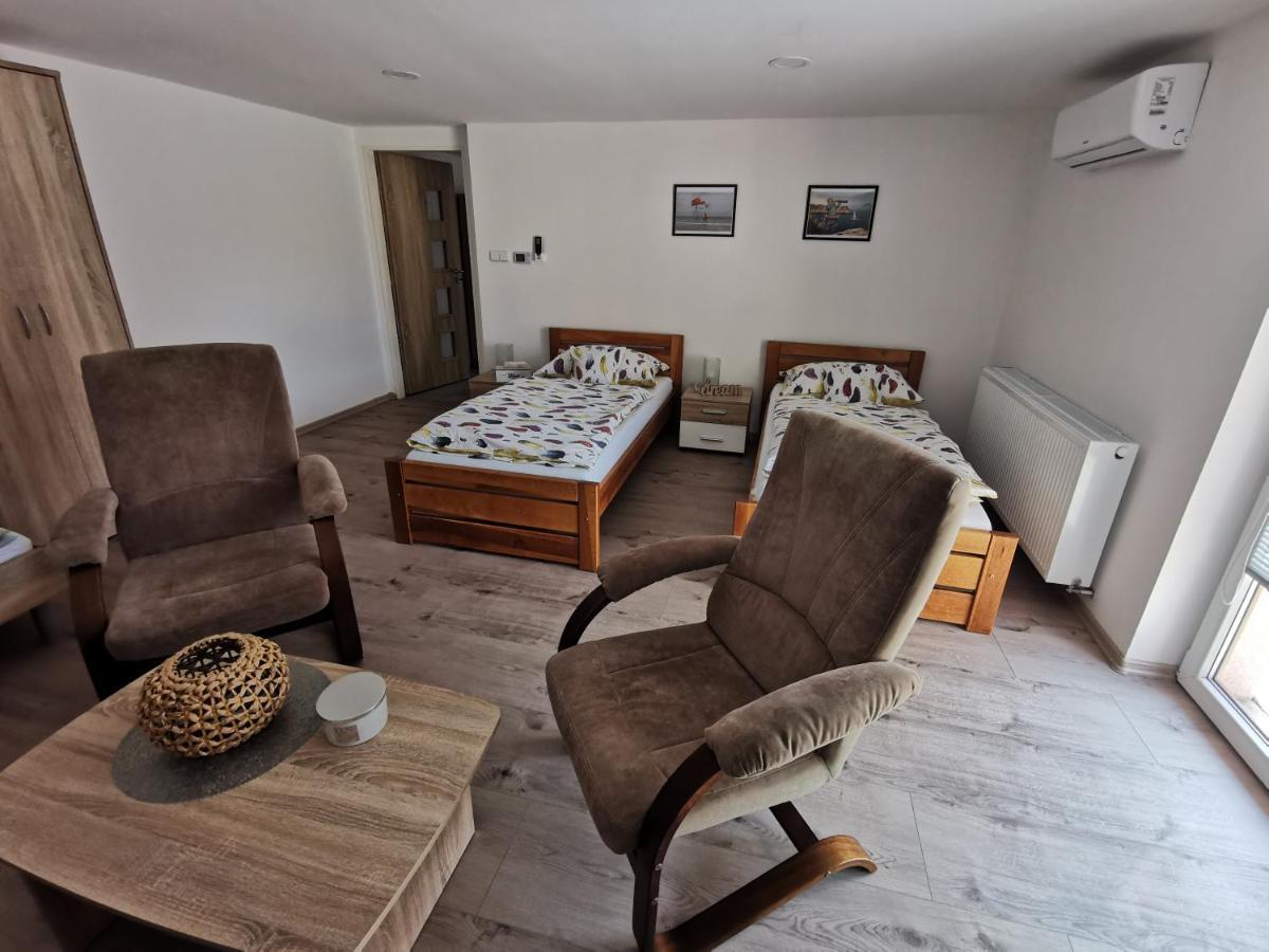 Apartmany Svitkov 79 Pardubice Ngoại thất bức ảnh